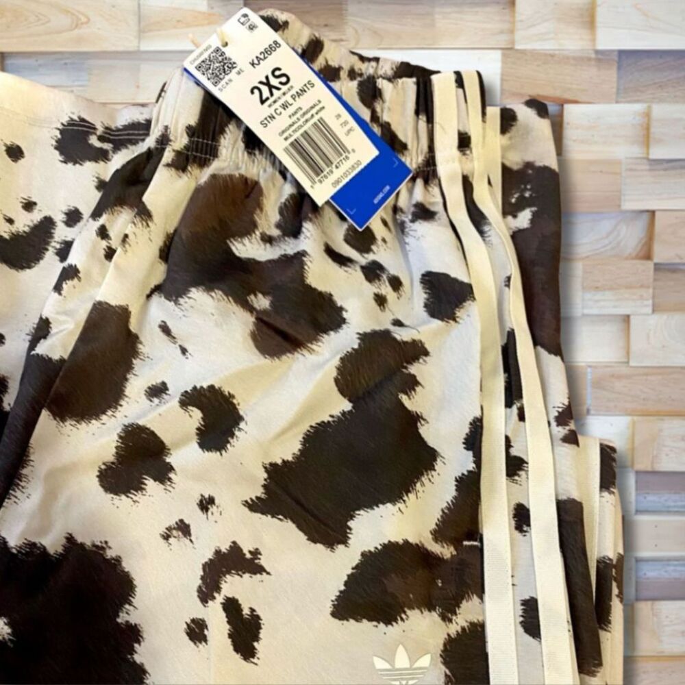 NWT Adidas Cow Print Wide Leg Track Pants 2XS SOLD OUT Rare Retro - Picture 3 of 4